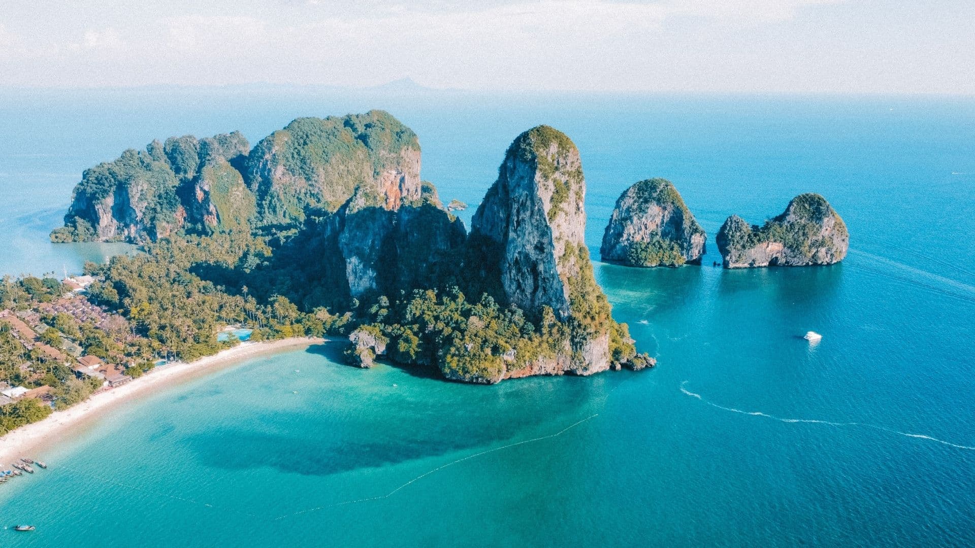 Krabi Discovery — privatized speedboat (Hong Island & Railay from Phuket)